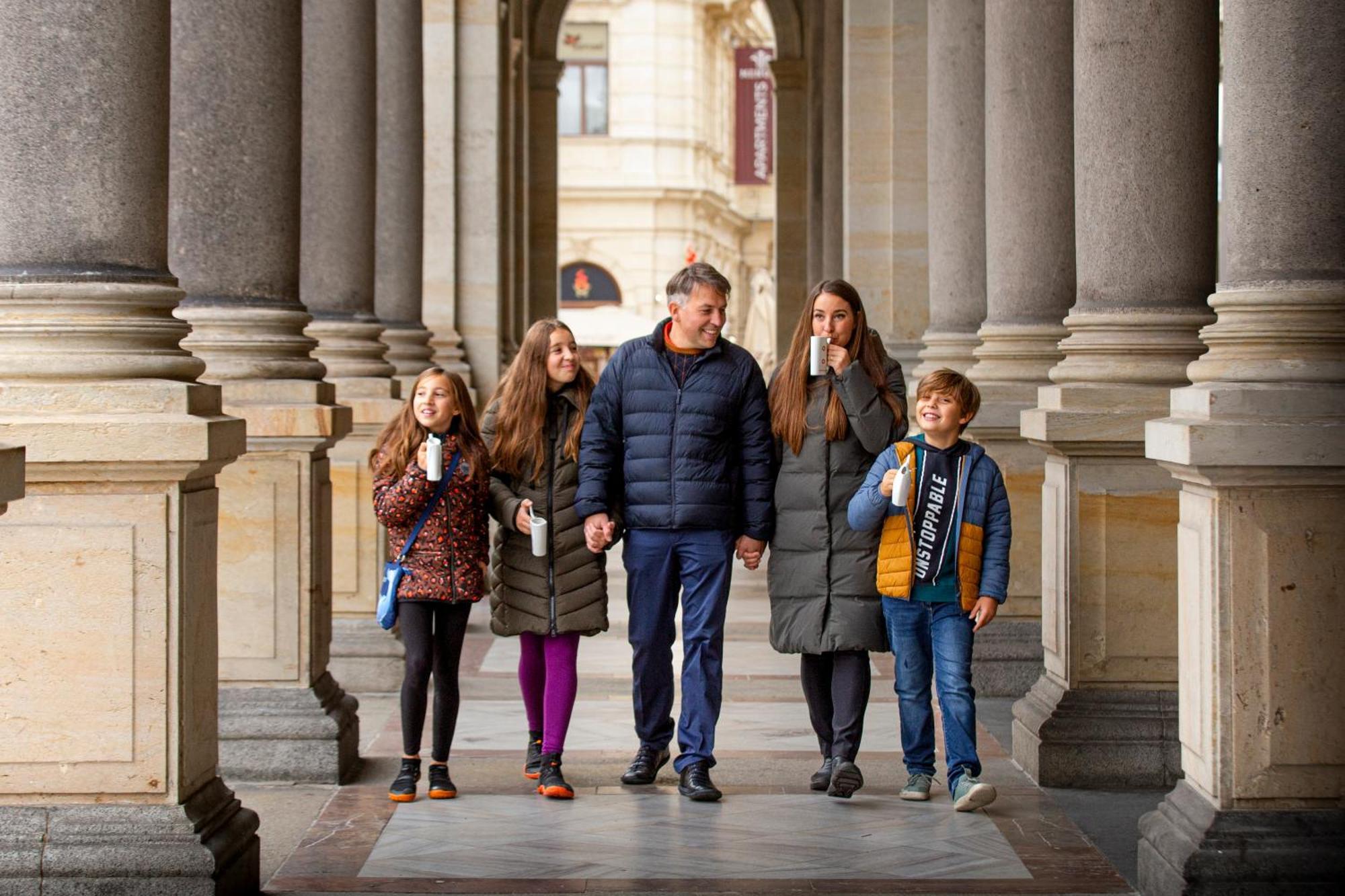 Family Apartments By Astoria Hotel & Medical Spa Karlovy Vary Bagian luar foto